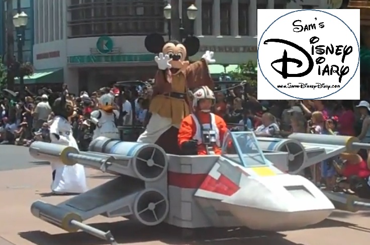 Jedi Mickey in the Celebrity Motorcade