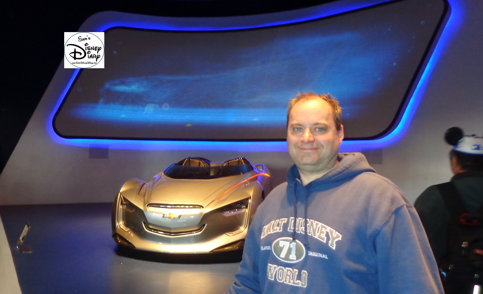 The Miray Concept car and Yours Truly, in the Test Track 2.0 Queue.