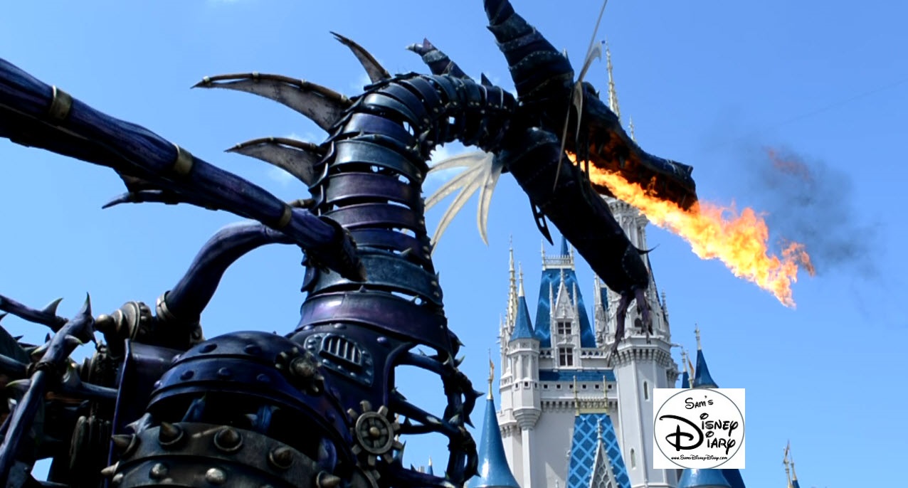 Fire Breathing Dragons in front of Cinderella's Castle. Perfect!