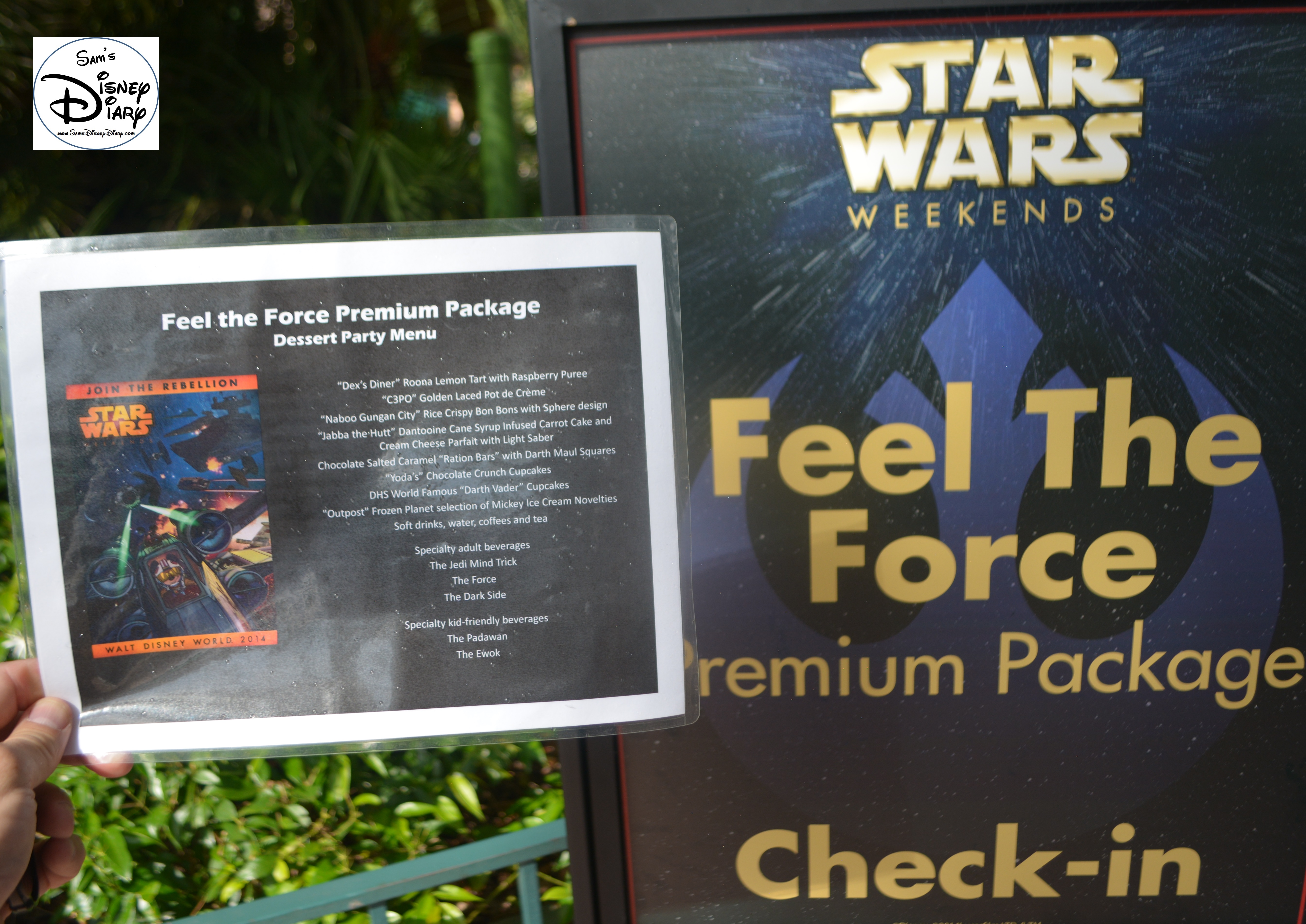 Star Wars Weekend "Fell The Force" Premium Package Dessert Menu - Yes Please!!