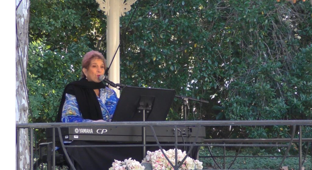 Epcot Festival of the Arts 2022 | Miss Carol | Carol Stein Epcot | UK Piano Lady | Walt Disney World