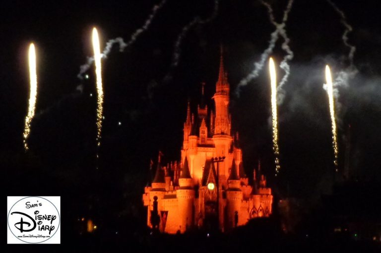 Happy HalloWishes – Halloween Fireworks at Magic Kingdom 2013