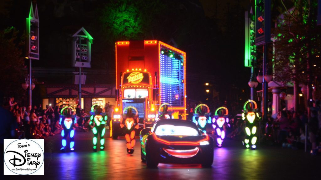 Disneyland Paint the Night Parade