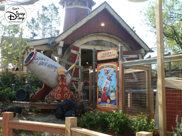 SamsDisneyDiary Episode #10 - New Fantasyland Phase #1- Storybook Circus - The Barnstormer