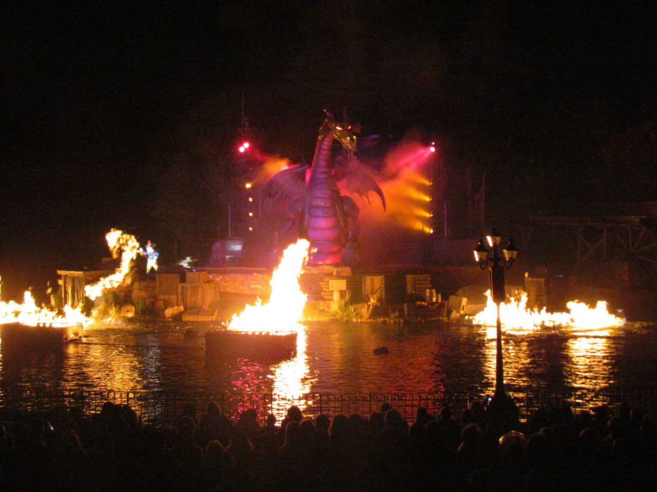 SamsDisneyDiary Episode #9 - Disneyland Fantasmic