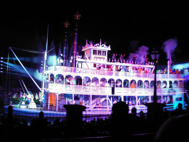 SamsDisneyDiary Episode #9 - Disneyland Fantasmic