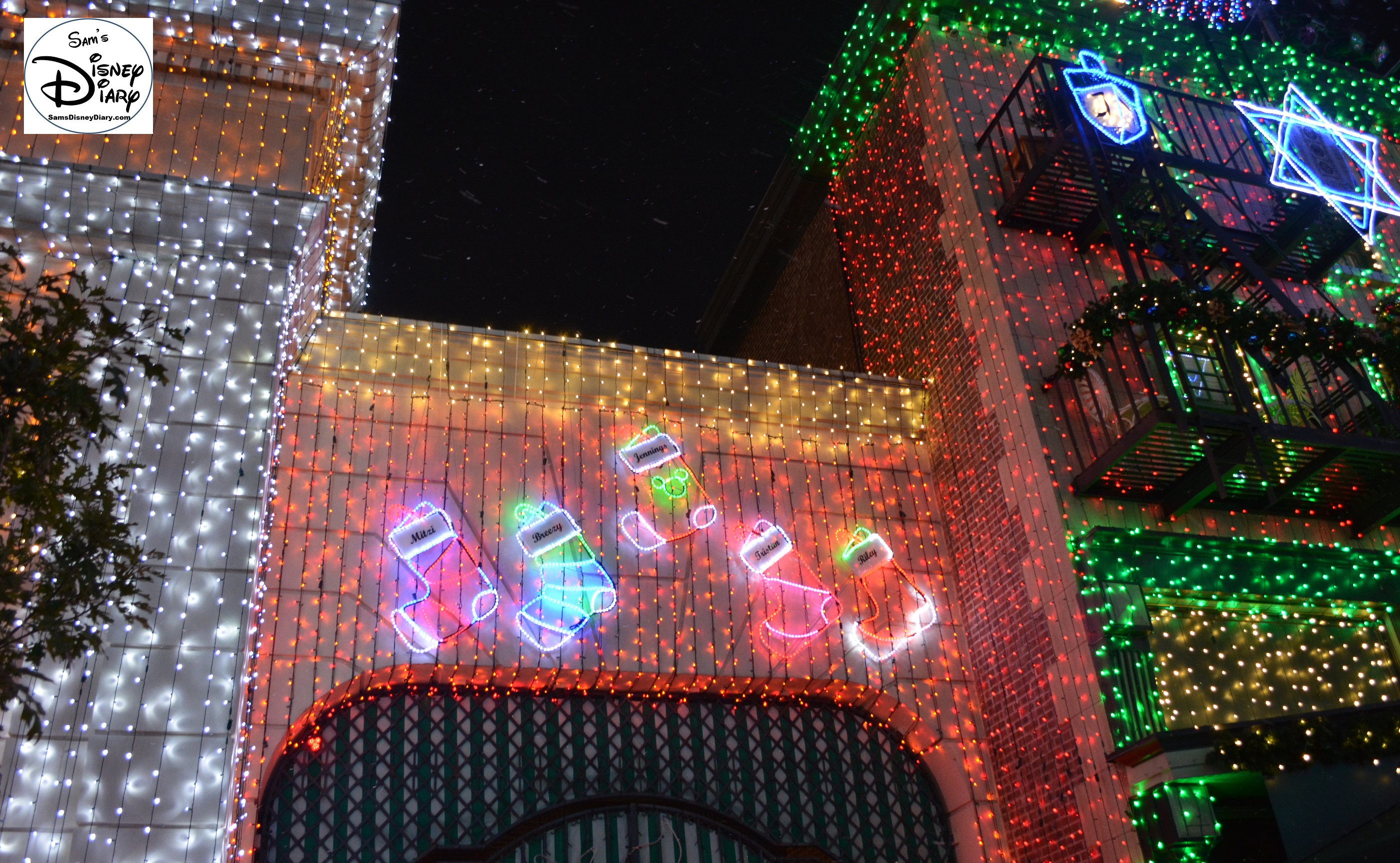 Sams Disney Diary Episode #64 - The Osborne Lights Made with Magic