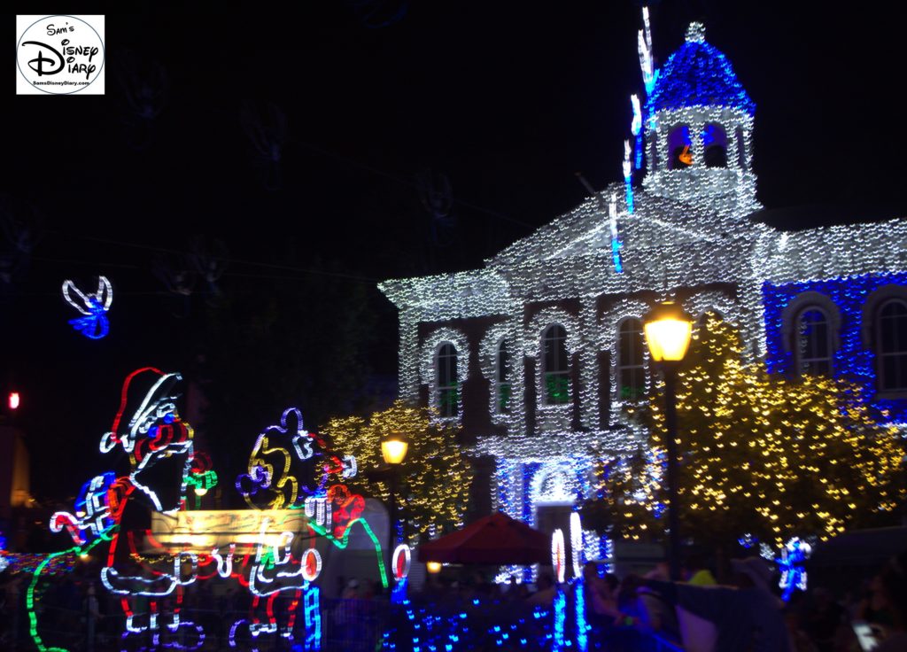 Osborne Spectacle of dancing Lights - Lights Motor Action Building and Santa and Mickey