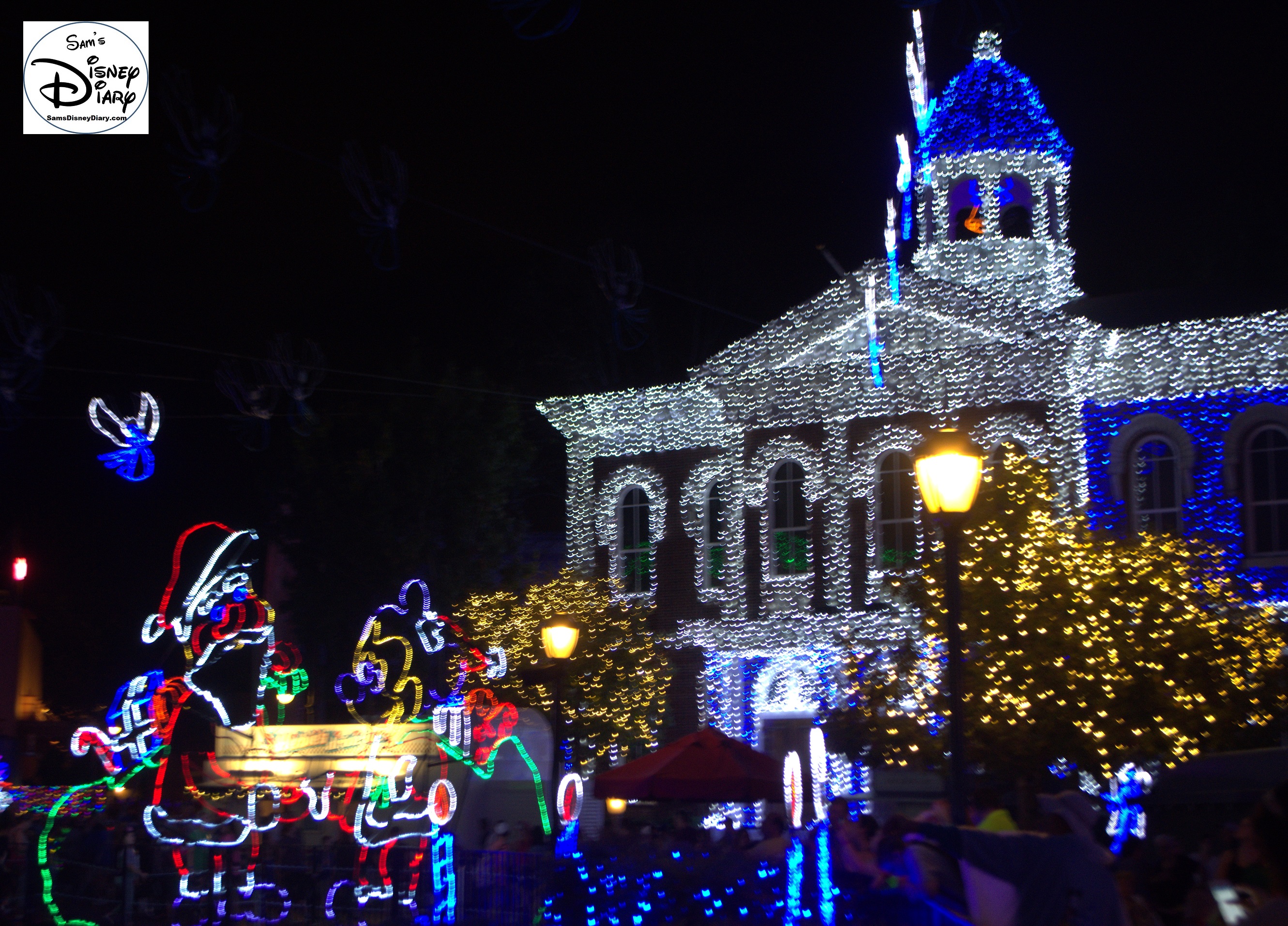 Osborne Spectacle of dancing Lights - Lights Motor Action Building and Santa and Mickey