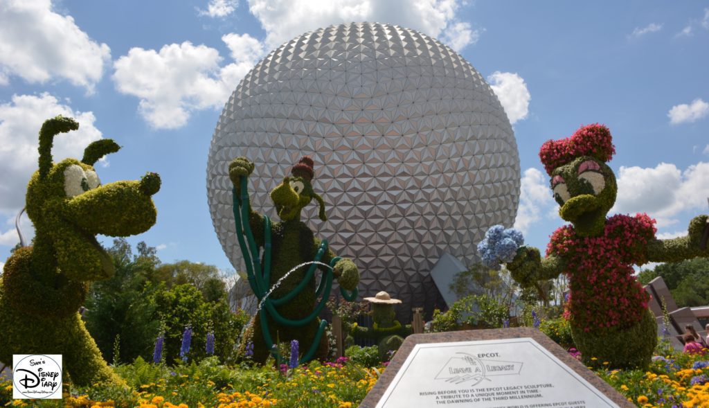 Epcot Flower and Garden Festival - Goofy About Spring Topiary