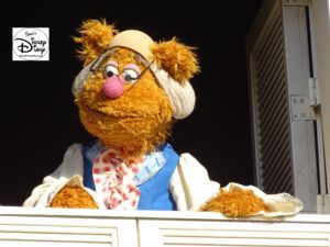 SamsDisneyDiary Episode #75 - The Muppets present Great Moments in American History. Fozzie Bear performs during Great Moments in American History