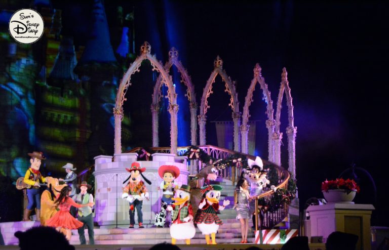 SamsDisneyDiary Episode #77: 12 Days of Christmas Day 2: Mickey's Most Merriest Celebration