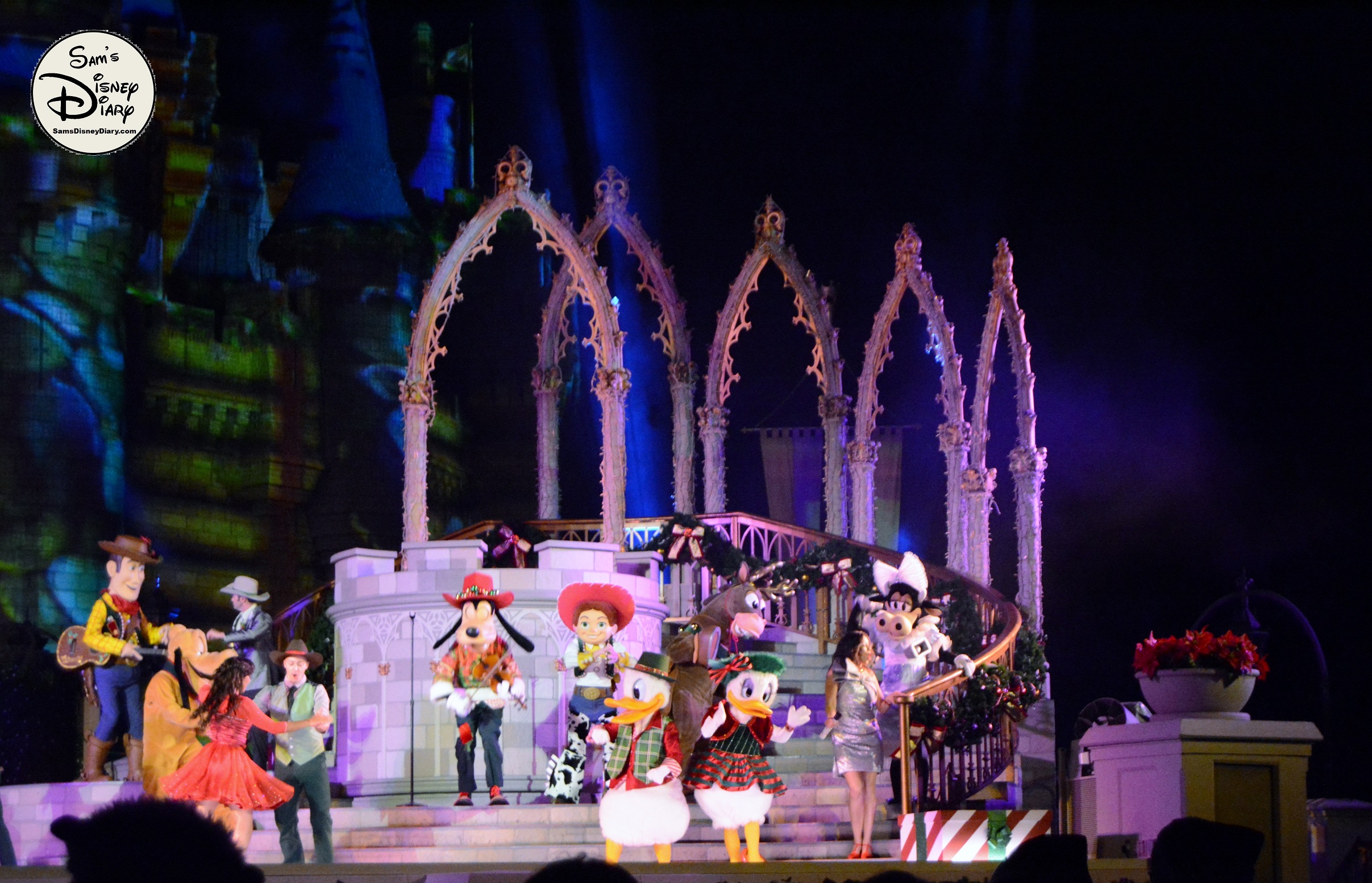 SamsDisneyDiary Episode #77: 12 Days of Christmas Day 2: Mickey's Most Merriest Celebration