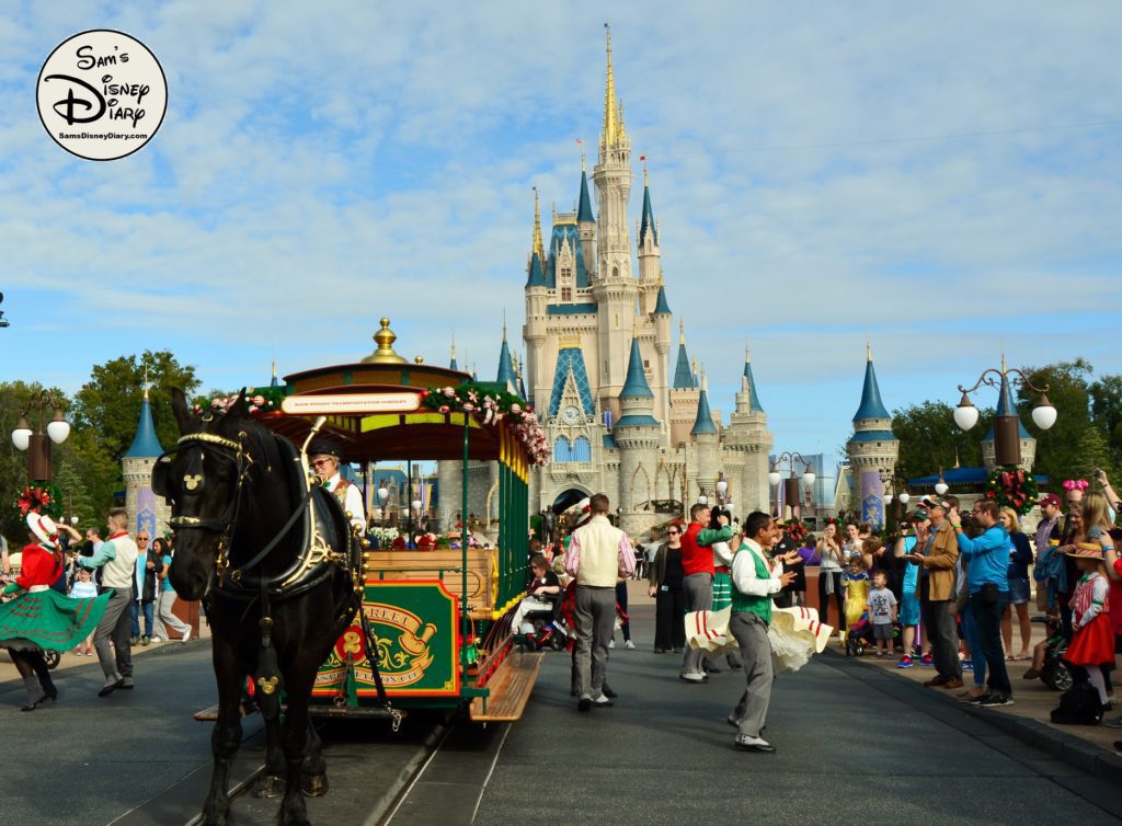 SamsDisneyDiary Episode 79: 12 Days of Christmas Day 4 - Main Street USA Holiday Trolley Show