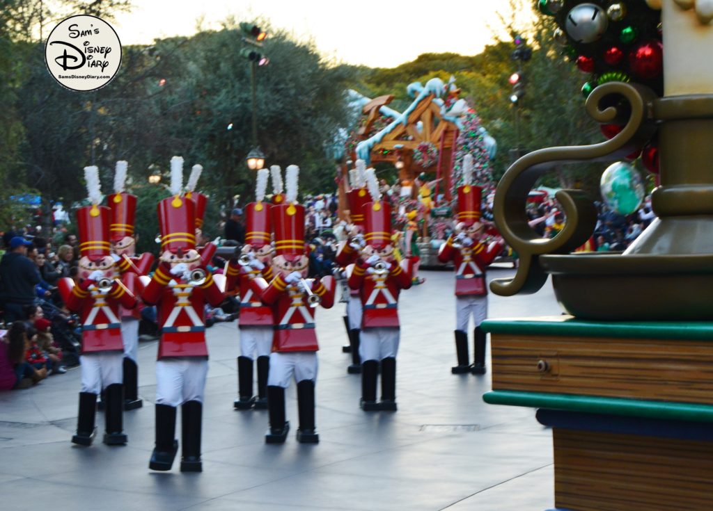 SamsDisneyDiary 82: Disneyland Christmas Fantasy Parade