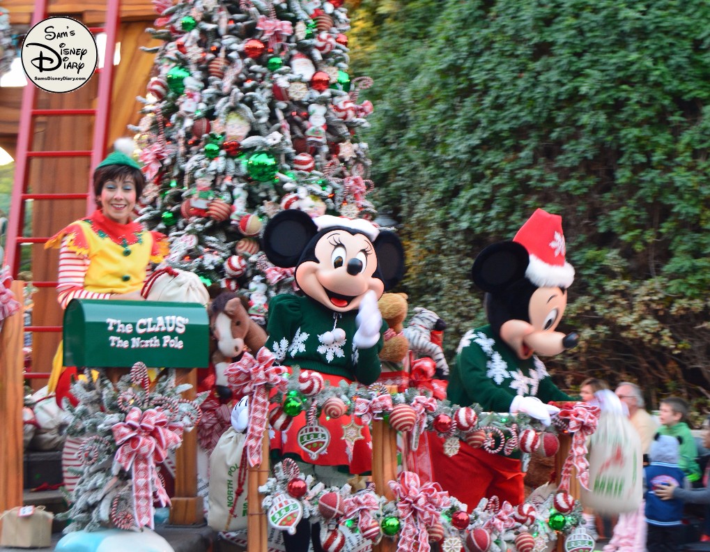 SamsDisneyDiary 82: Disneyland Christmas Fantasy Parade - Mickey