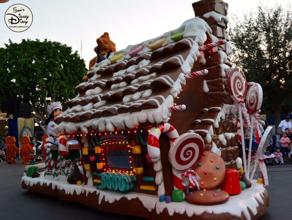 SamsDisneyDiary 82: Disneyland Christmas Fantasy Parade