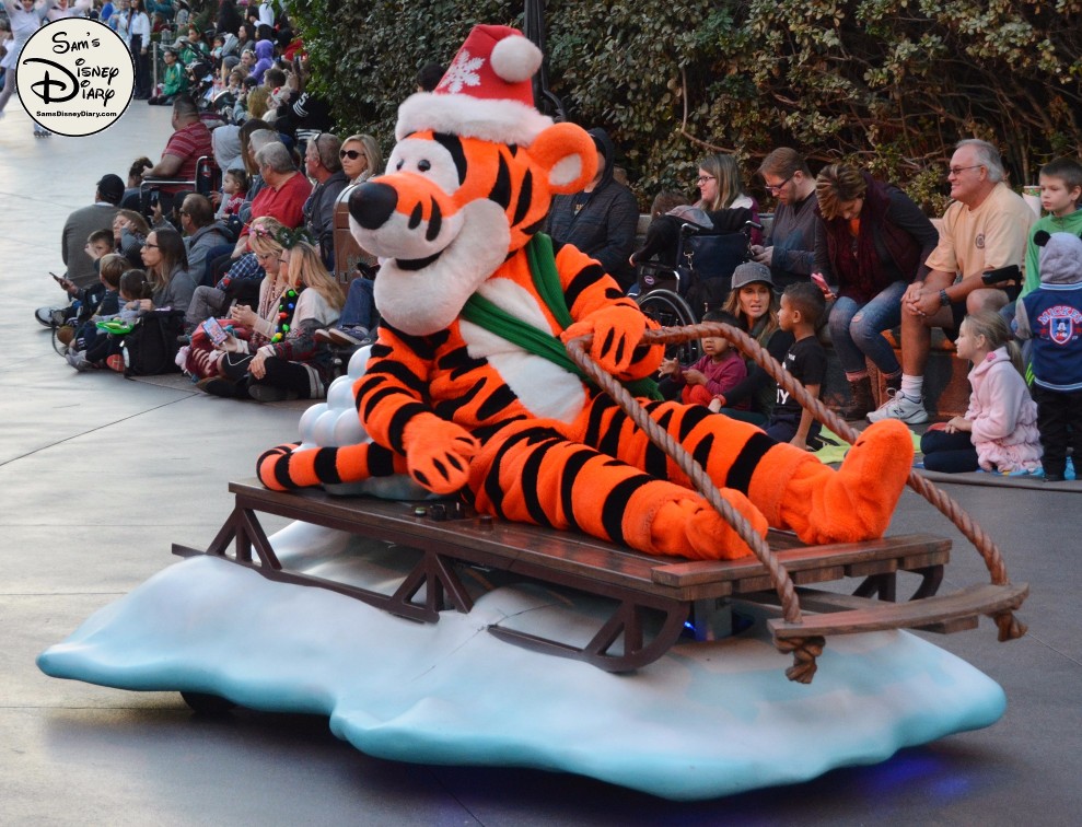 SamsDisneyDiary 82: Disneyland Christmas Fantasy Parade - Tigger
