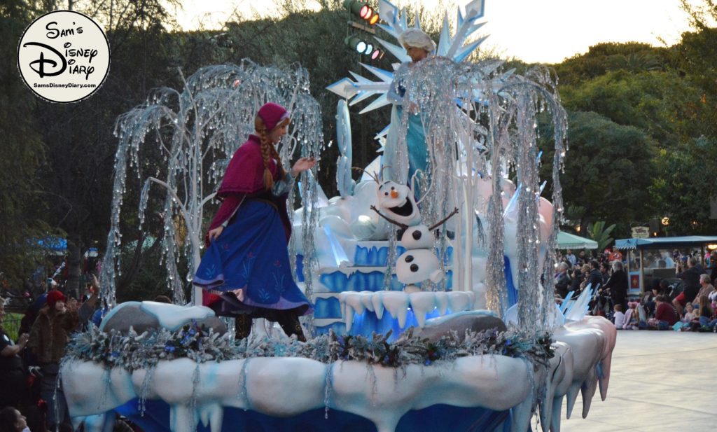 SamsDisneyDiary 82: Disneyland Christmas Fantasy Parade