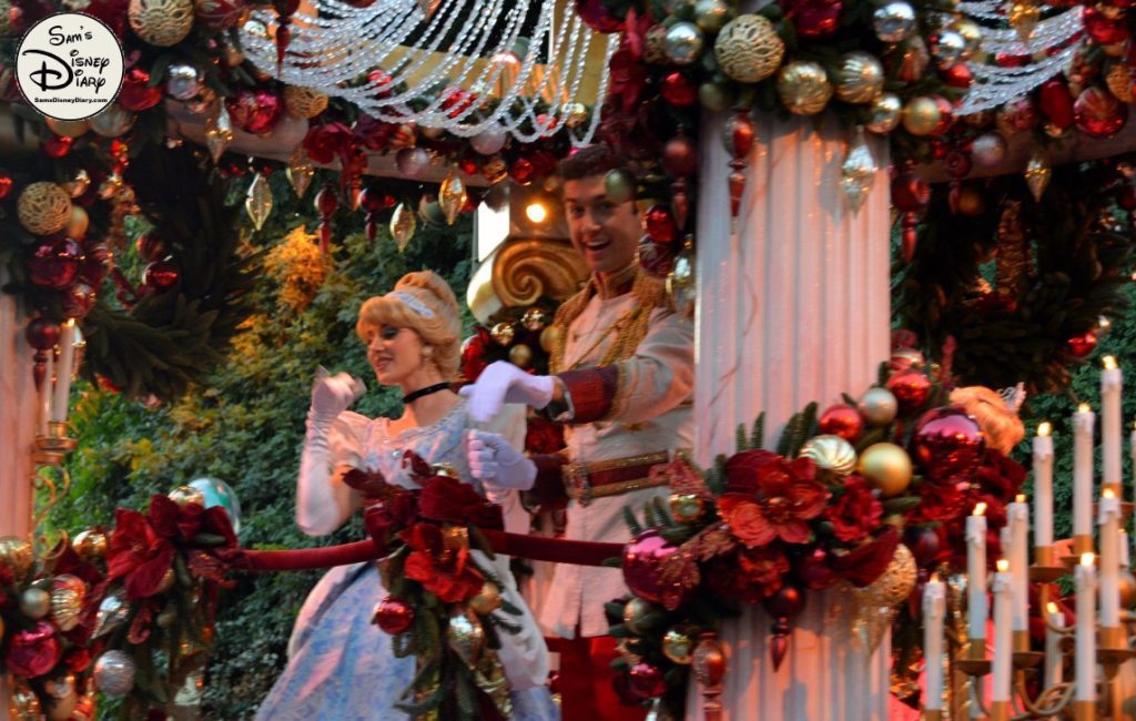 SamsDisneyDiary 82: Disneyland Christmas Fantasy Parade - Cinderella and Prince Charming