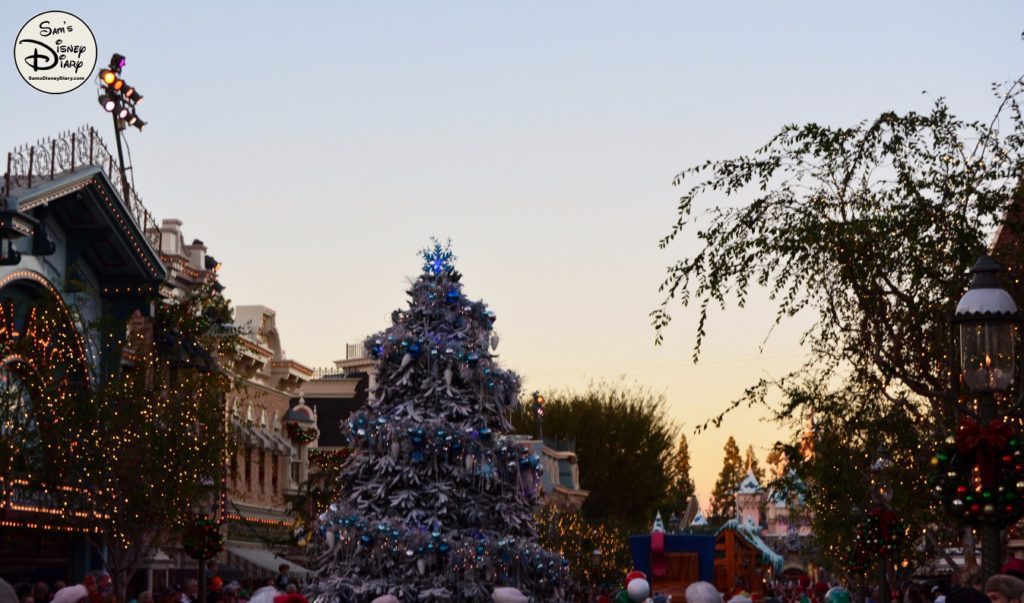 SamsDisneyDiary 82: Disneyland Christmas Fantasy Parade