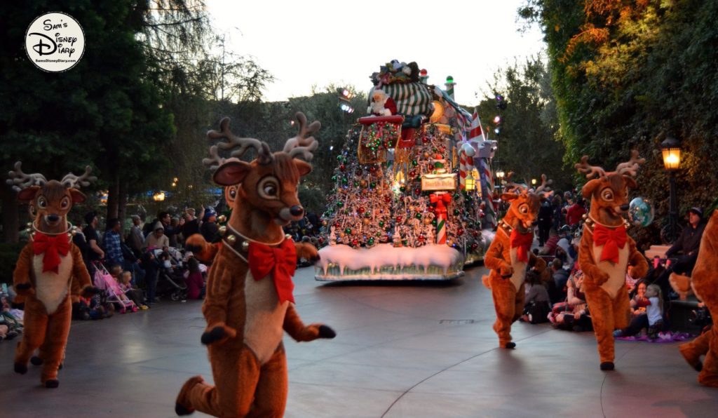 SamsDisneyDiary 82: Disneyland Christmas Fantasy Parade - Reindeer and Santa