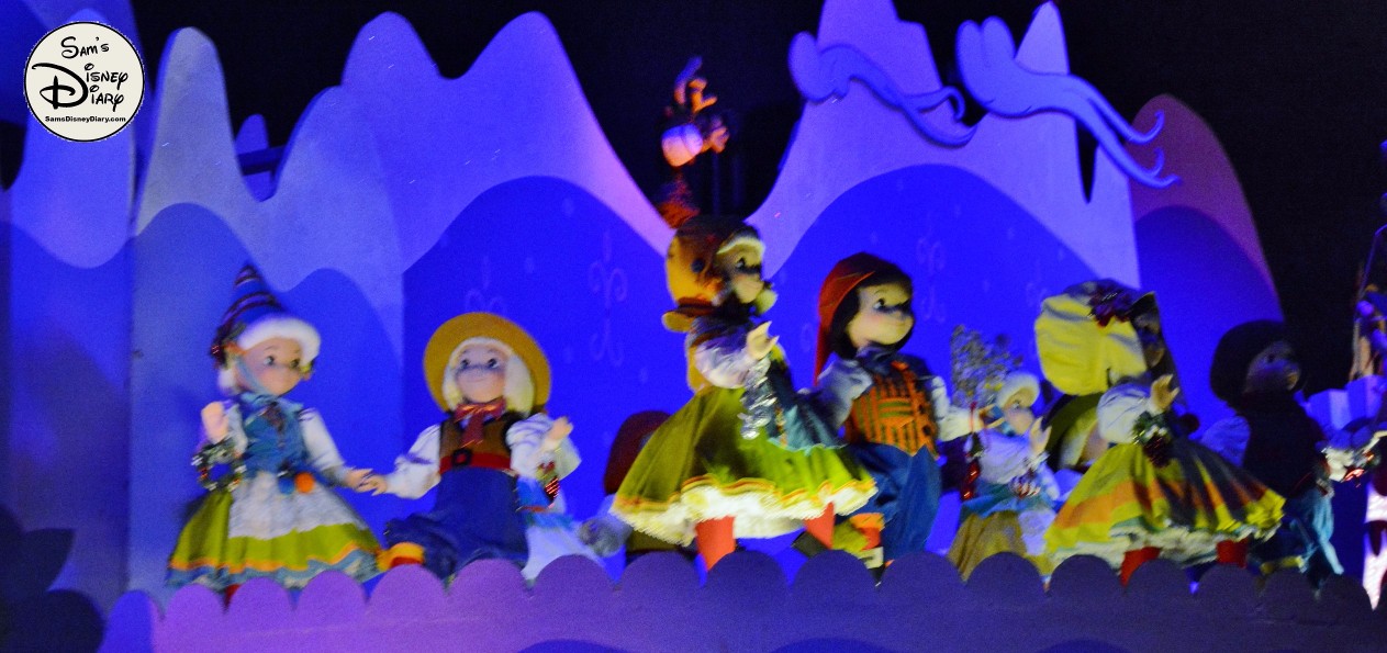 SamsDisneyDiary 87: Small World Holiday