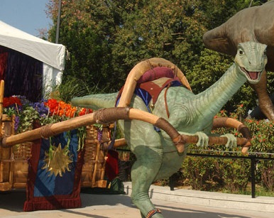 The First "Living Character" - Lucky the Dinosaur