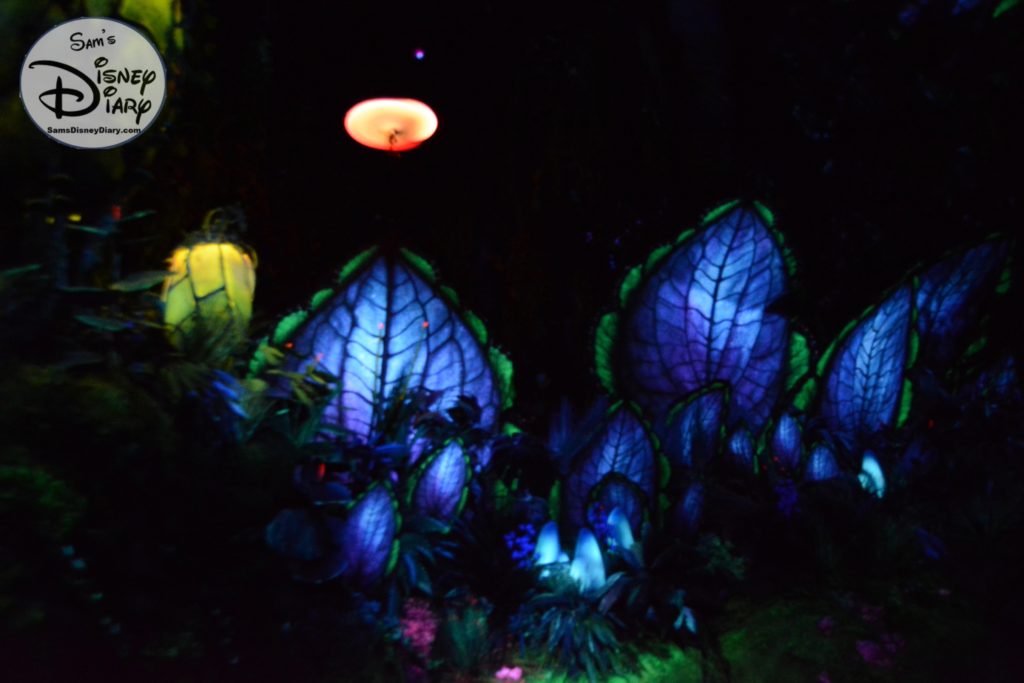 The Bioluminescent rainforest grows even more interesting as we journey deeper into the Na'vi River.