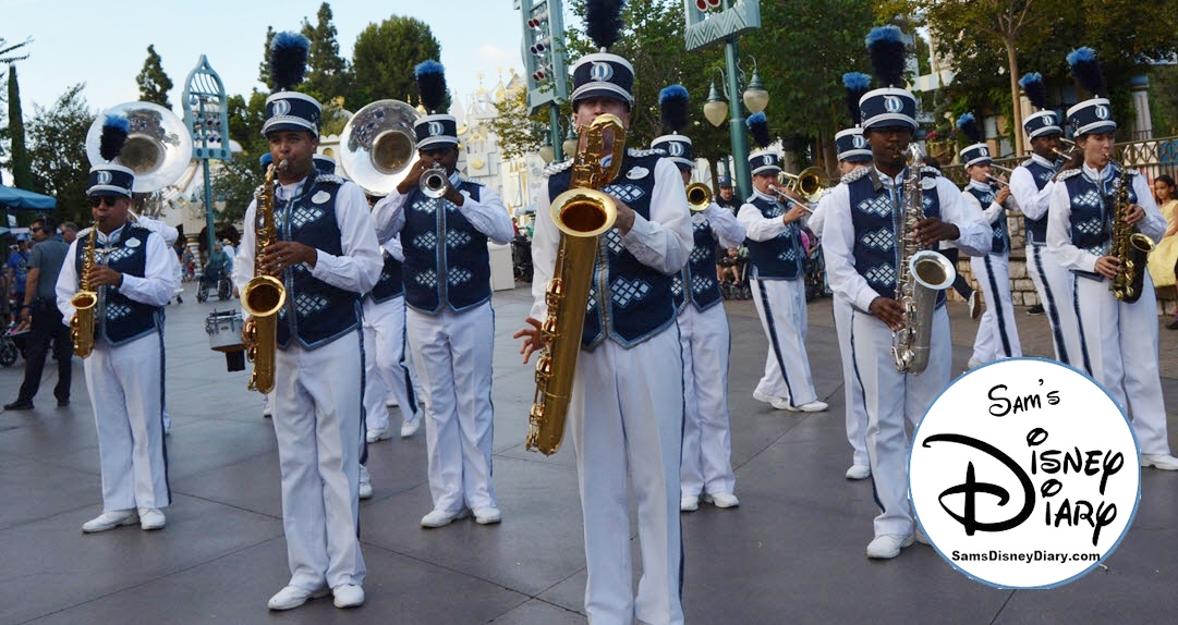 Sams Disney Diary Episode 98 - Rockin' with the Disneyland Band