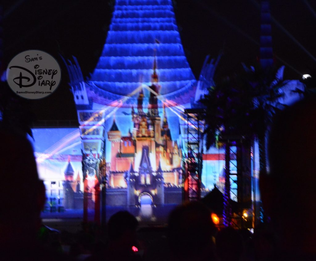 Cinderella's Castle at Hollywood Studios, the magic of video projections!