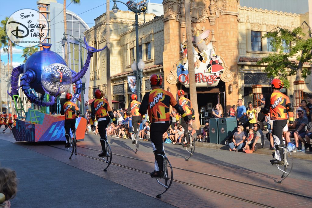 Sams Disney Diary #114: Pixar Parades - Disney California Adventure Pixar Pals Parade (2017)