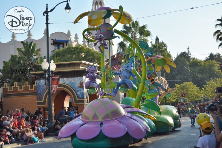 Sams Disney Diary #114: Pixar Parades - Disney California Adventure Pixar Pals Parade (2017)