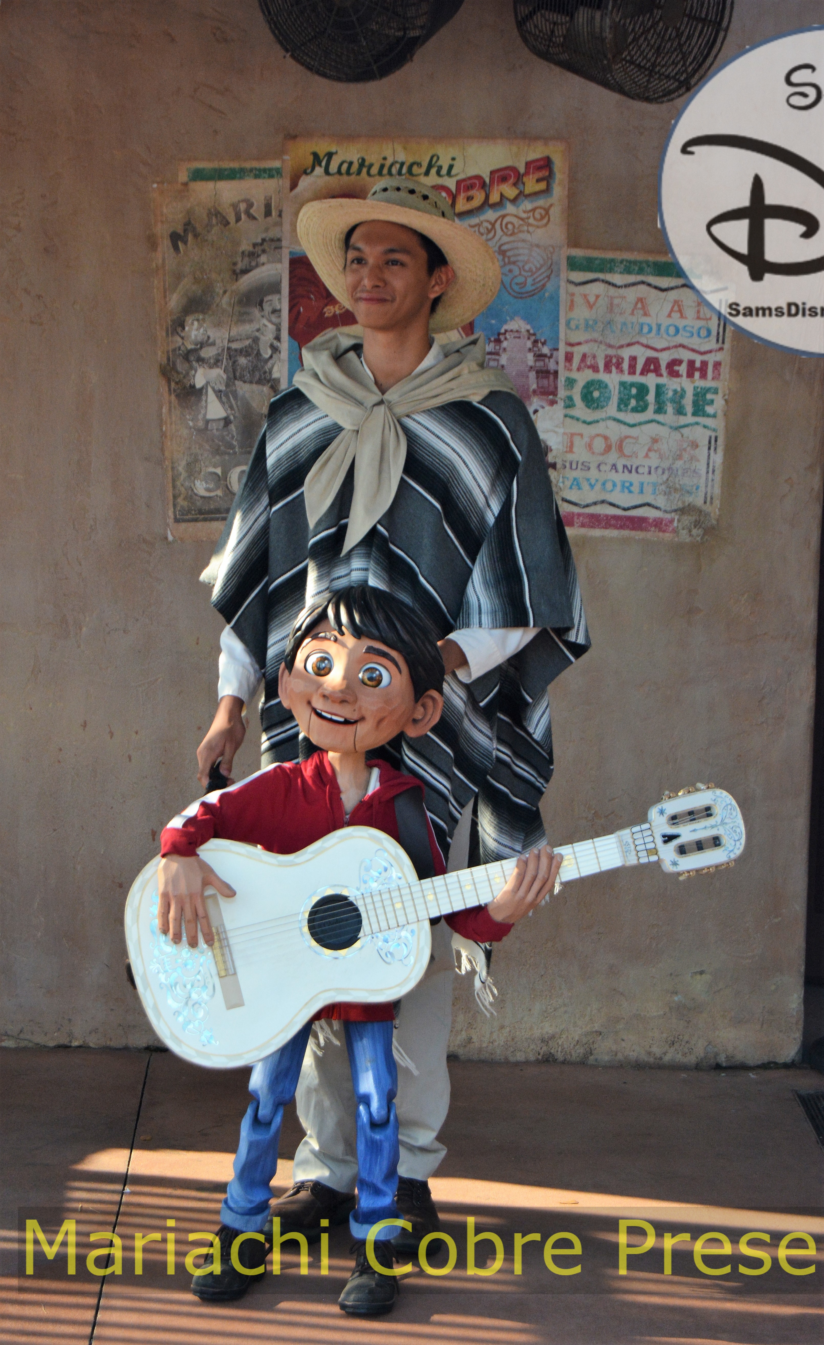 SamsDisneyDiary Episode #116: The Mariachi Cobre Present...The Story of "Coco" - Miguel himself appears in the form of a hand-crafted puppet