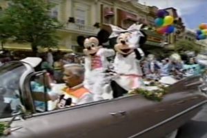 1993 Walt Disney World Easter Day Parade Mickey and Minnie