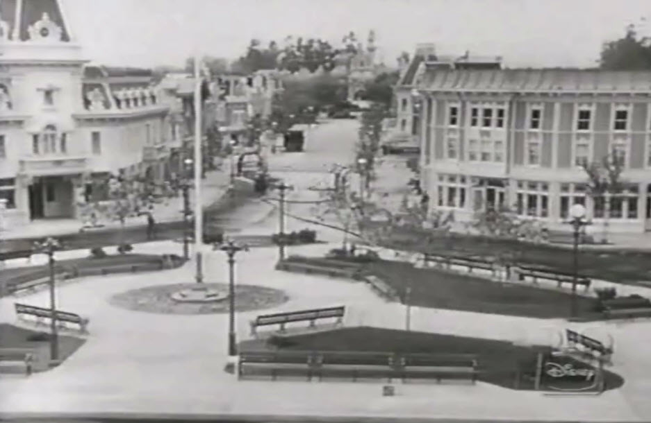 【原価】1961年 ビンテージ Disneyland U.S.A. スーベニアスカーフ Walt Disney Production 当時物　アナハイム　カリフォルニア その他