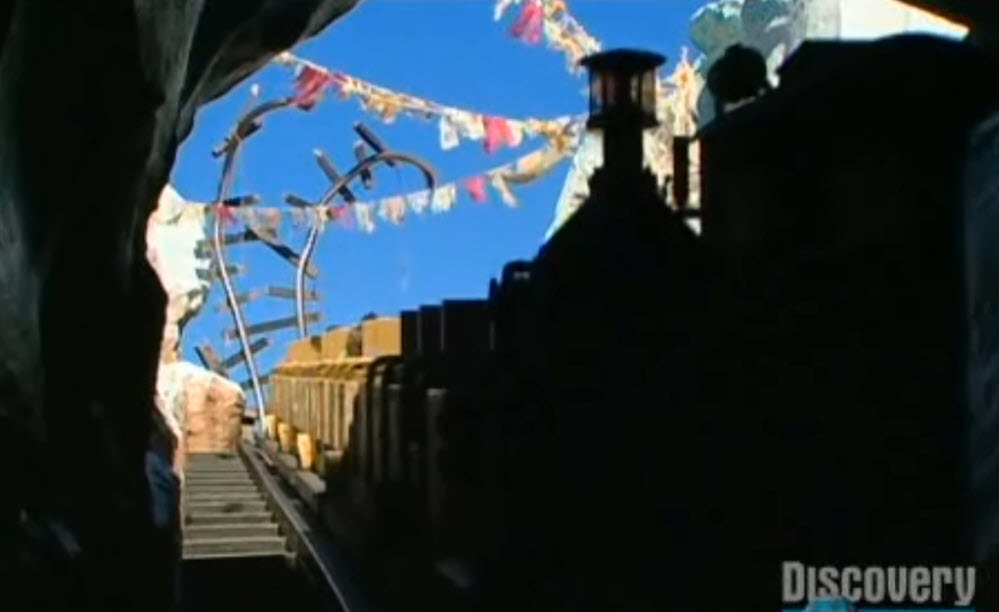 Building a Thrill Ride: Expedition Everest (2006)