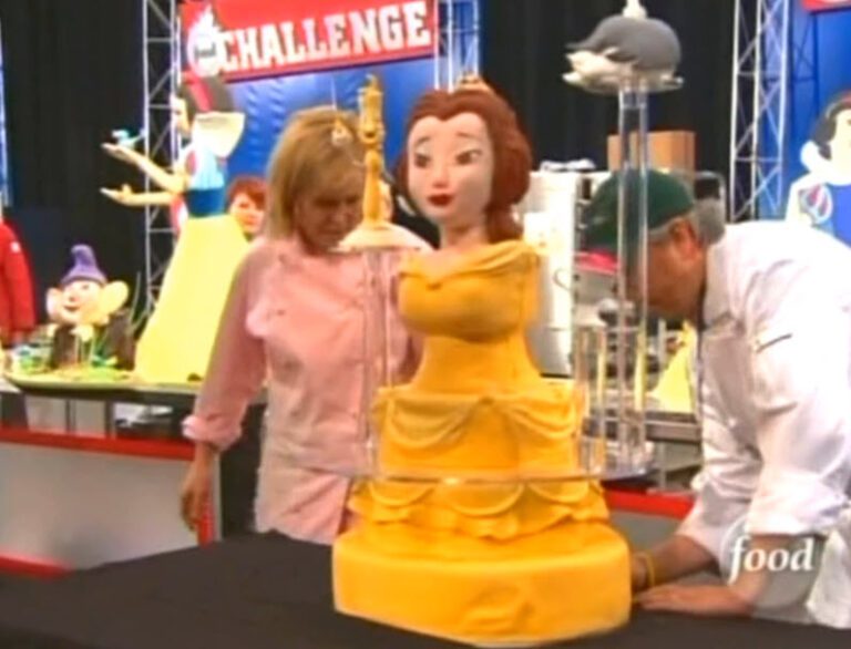 Food Network Challenge: Princess Cakes (2007)