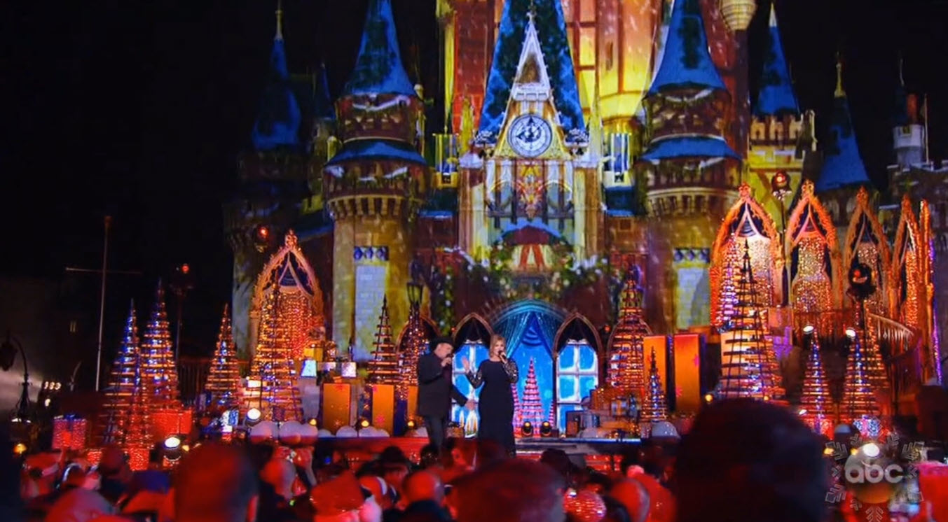 Disney Magical Holiday Celebration 2016 Garth Brooks