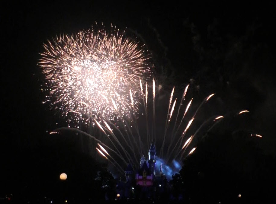 Disneyland Forever Fireworks Sleeping Beauty Castle SamsDisneyDiary