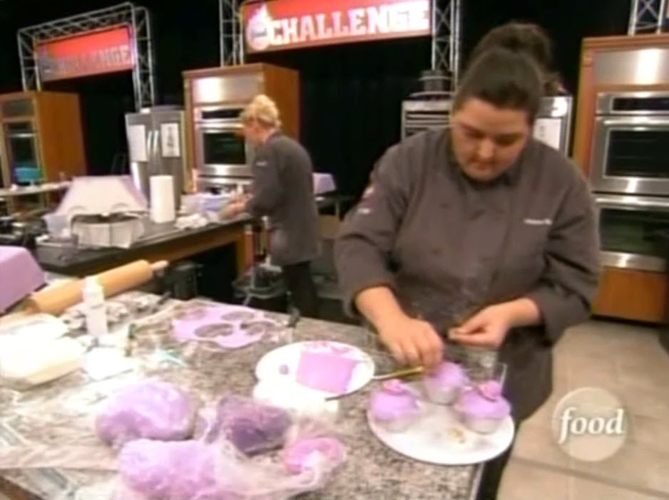 Food Network Challenge: Miley Cyrus Sweet 16 Cake (2009)