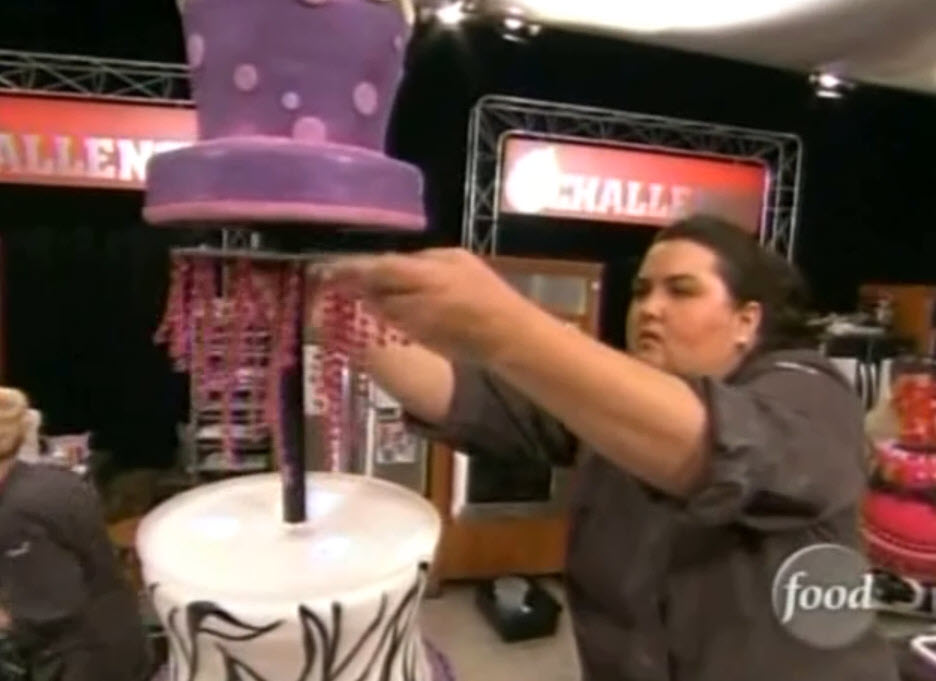 Food Network Challenge: Miley Cyrus Sweet 16 Cake (2009)