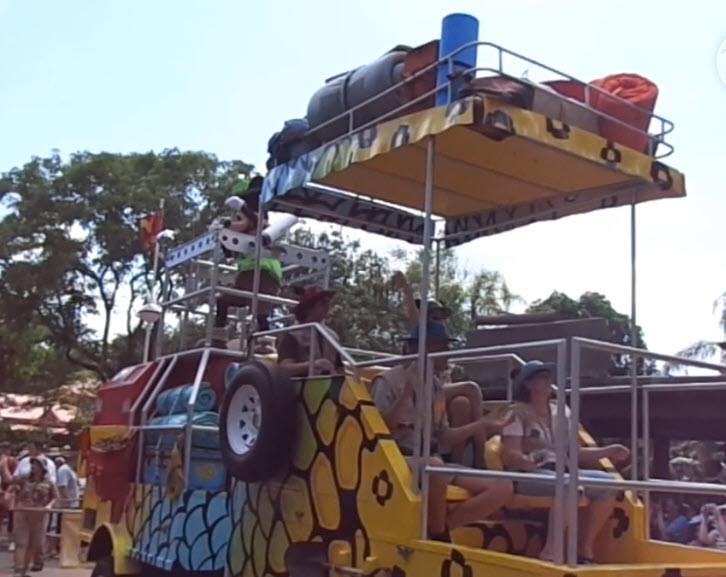 Mickey's Jammin' Jungle Parade