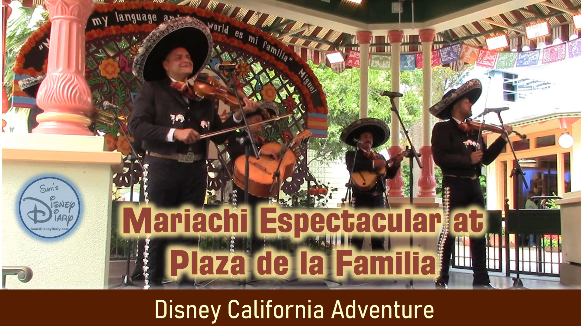 Mariachi Espectacular Plaza de la familia Disney California Adventure