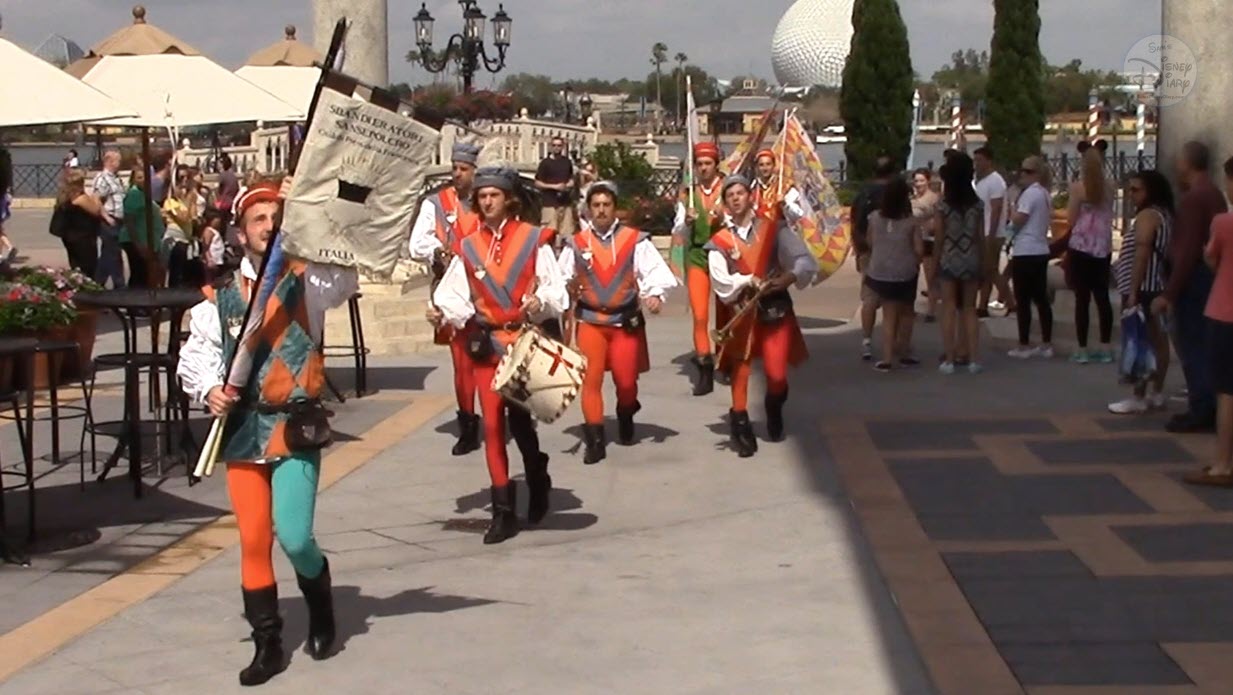 Spandellatori de sandselpocro (Epcots Italian Flag Throwing Troupe) 2015
