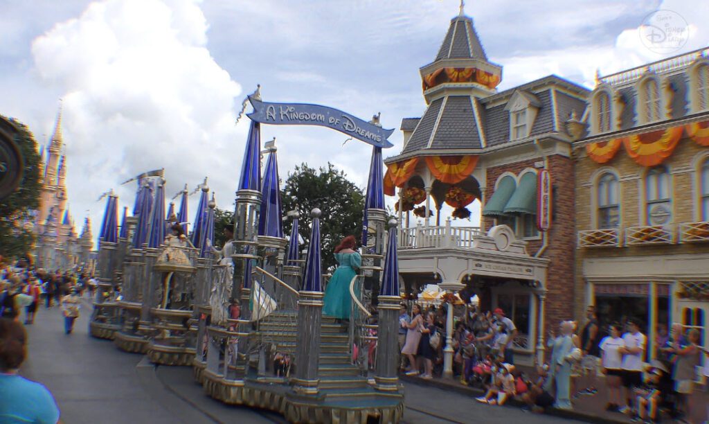 Walt Disney World | Magic Kingdom | Cavalcade | Mickey Mouser | Disney Princesses