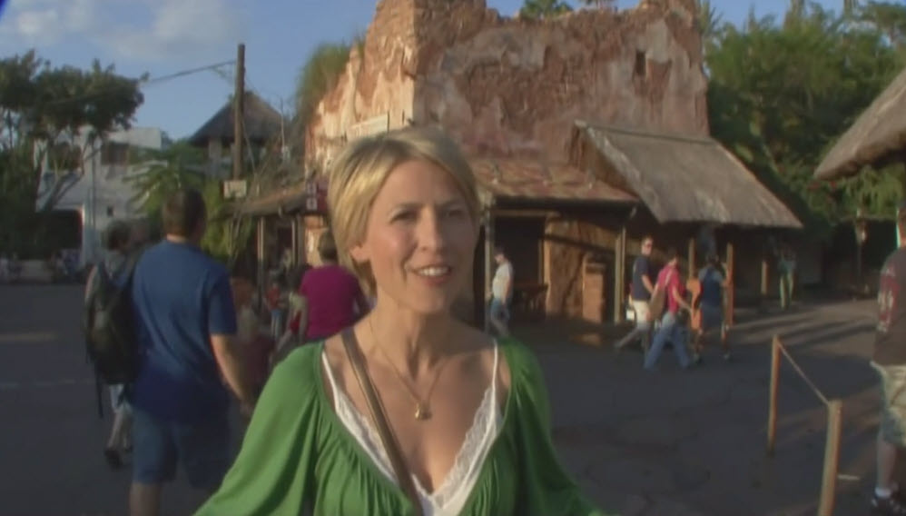 Disney Holiday Magic | Samantha Brown | Travel Channel | Disneyland | Walt Disney World | Christmas