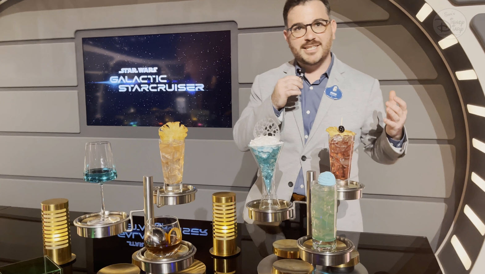 Star Wars Galactic Star Cruiser | Food and Beverage | Dining on the Halcyon | Walt Disney World