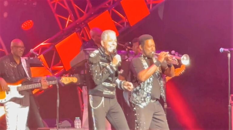 The Commodores | Epcot Garden Rocks | 2022 | Walt Disney World | Featuring Walter Clyde Orange