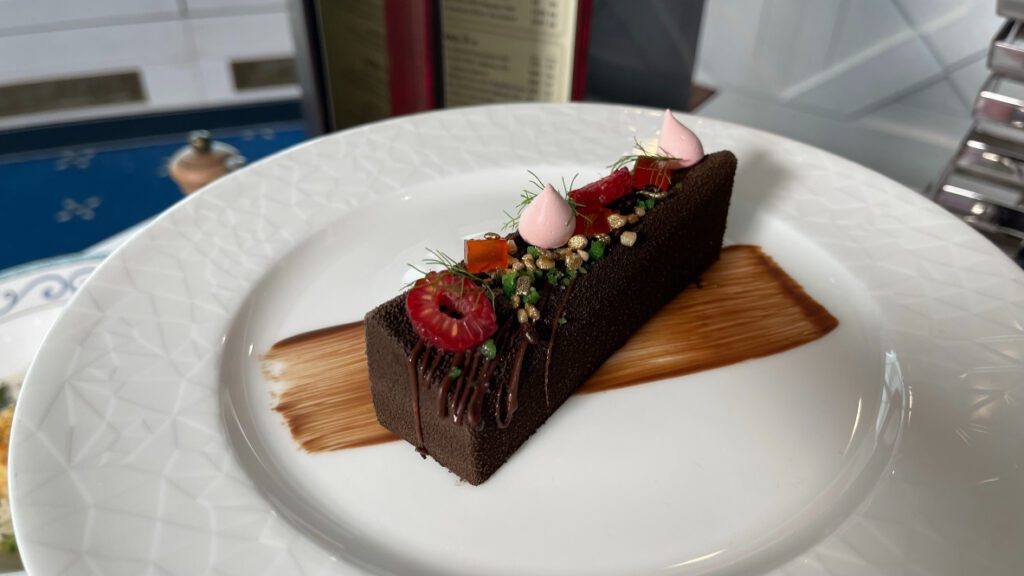 Arendelle: A Frozen Dining Adventure | Interview with Chef Steve